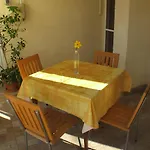 Apartment Livi Merevfalu Kerti Medencevel *