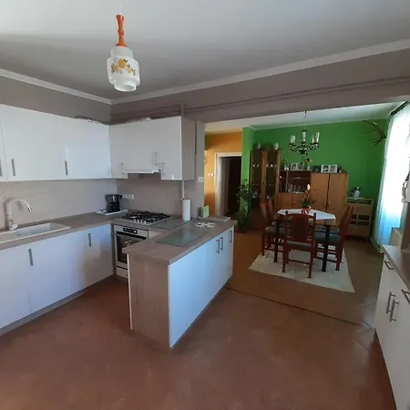 Livi Merevfalú Kerti Medencével Appartement Fonyód