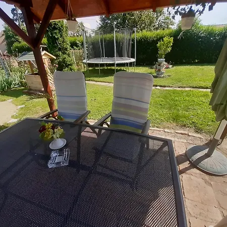 Livi Merevfalu Kerti Medencevel Διαμέρισμα Fonyód