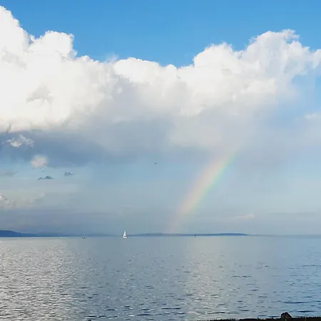 Διαμέρισμα Livi Merevfalu Kerti Medencevel Fonyód