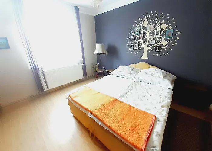 Livi Merevfalu Kerti Medencevel Fonyód