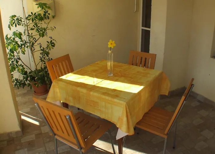 Διαμέρισμα Livi Merevfalu Kerti Medencevel *