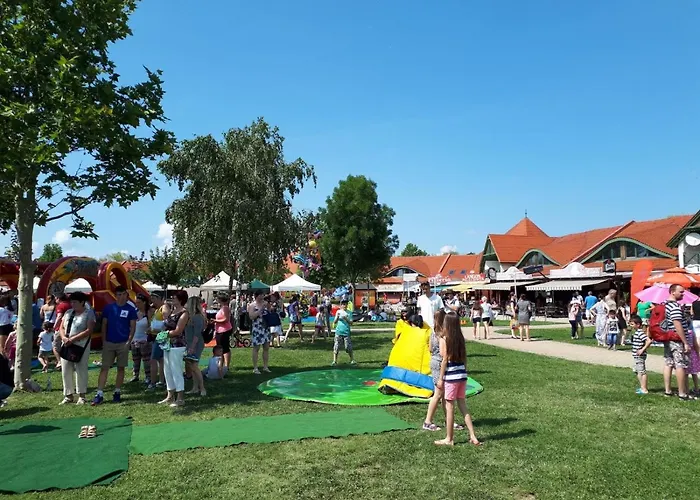 Διαμέρισμα Livi Merevfalu Kerti Medencevel